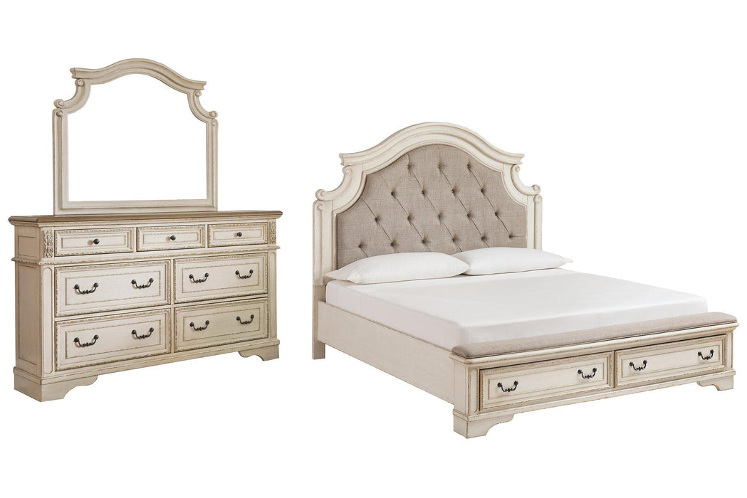 Realyn Bedroom Set