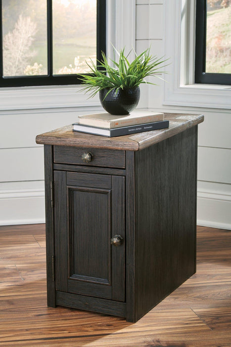 Tyler Creek Table Set - Zara Furniture (Kissimmee,FL)